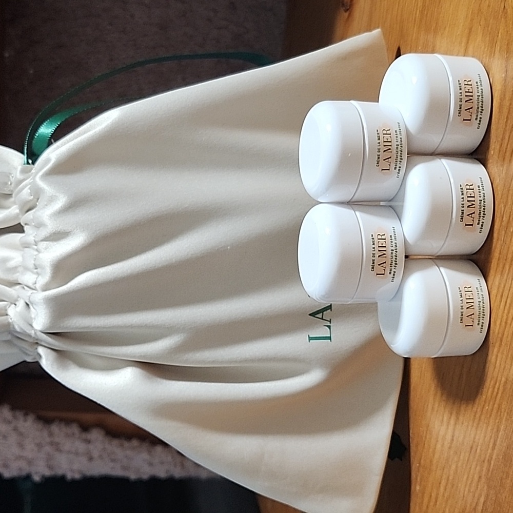 5 X La Mer the moisturizing cream